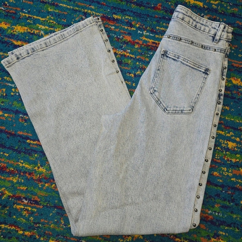 NWOT Blueb. Collection Wide Leg Jeans Light Wash Studded Denim‎ Womens Size XS